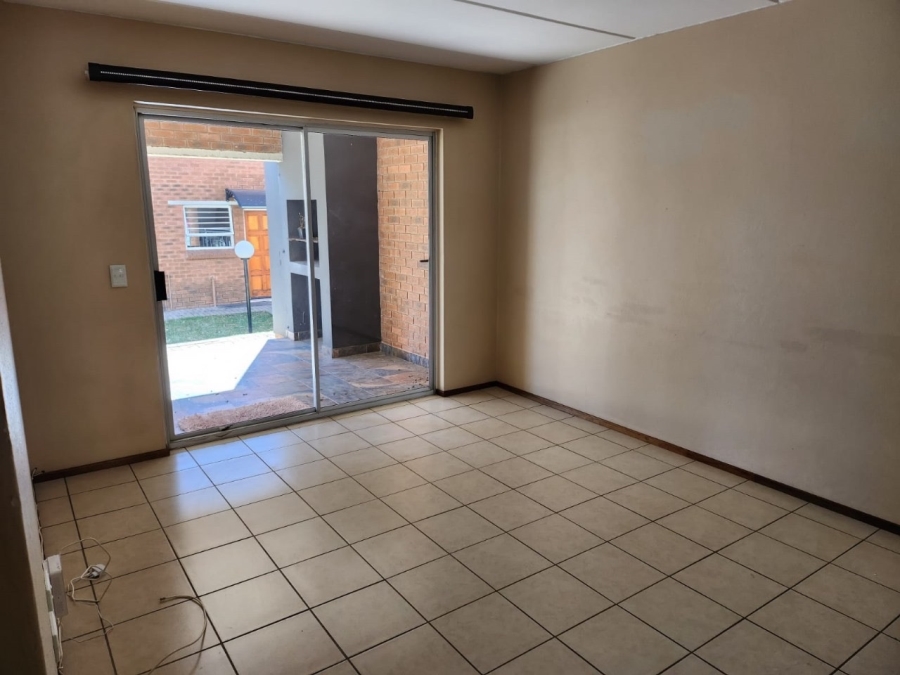 To Let 3 Bedroom Property for Rent in Terenure Gauteng