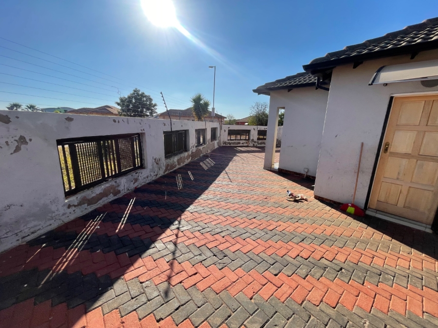 3 Bedroom Property for Sale in Pretoria North Gauteng