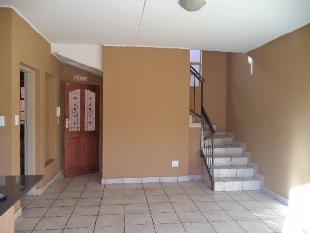To Let 2 Bedroom Property for Rent in Claremont Gauteng