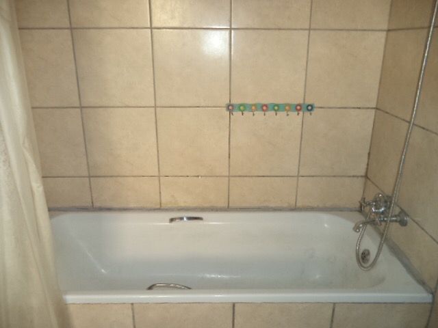 To Let 2 Bedroom Property for Rent in Claremont Gauteng