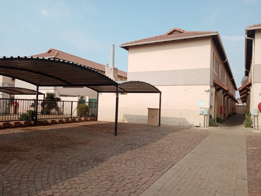 To Let 2 Bedroom Property for Rent in Claremont Gauteng