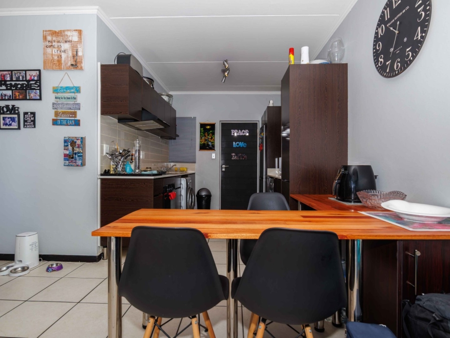 2 Bedroom Property for Sale in Greenstone Hill Gauteng