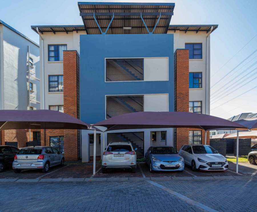 2 Bedroom Property for Sale in Greenstone Hill Gauteng