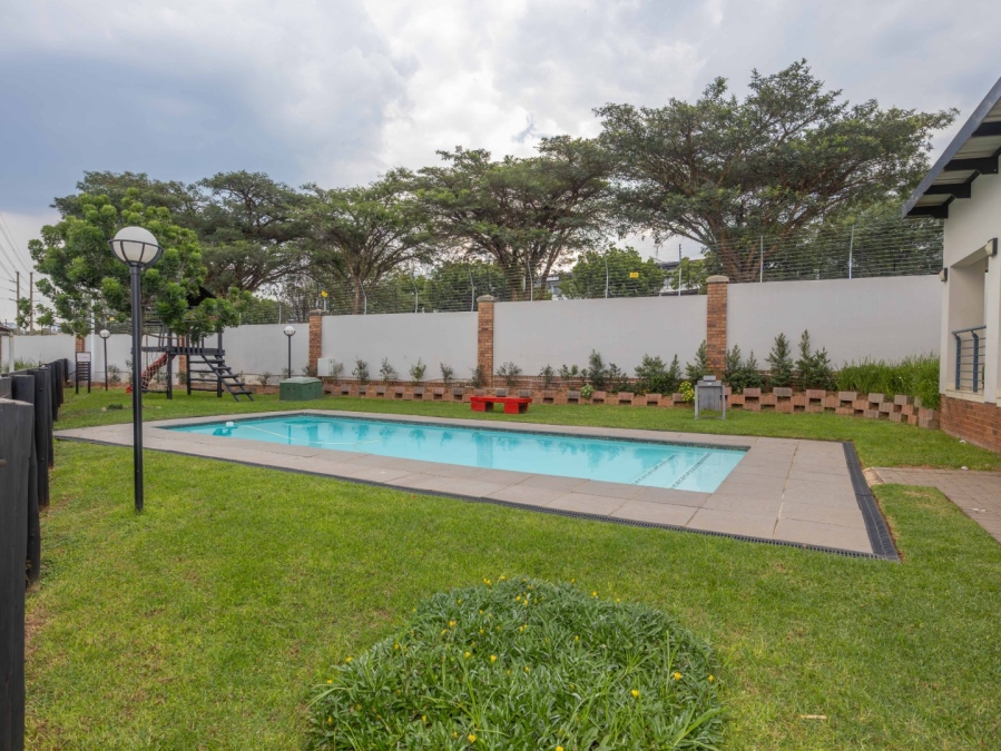2 Bedroom Property for Sale in Greenstone Hill Gauteng