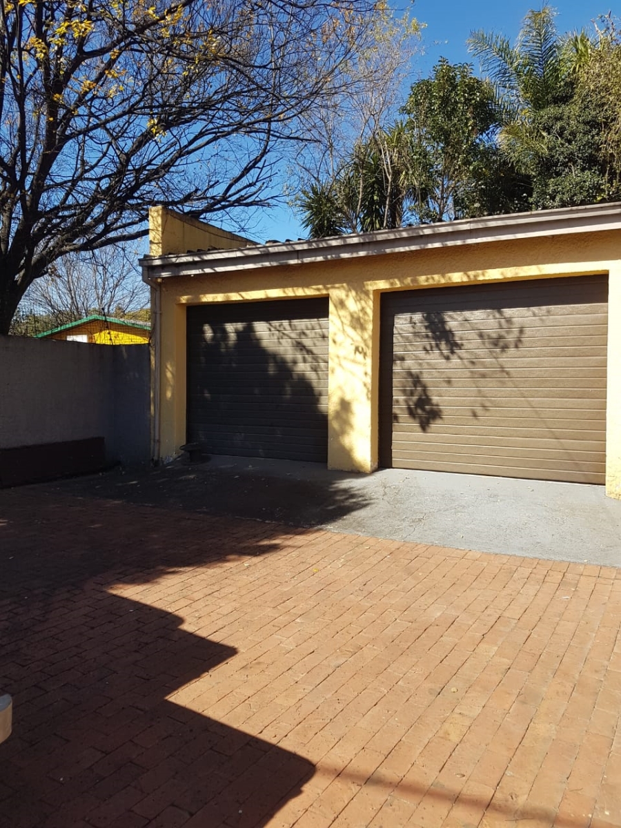 4 Bedroom Property for Sale in Kensington Gauteng
