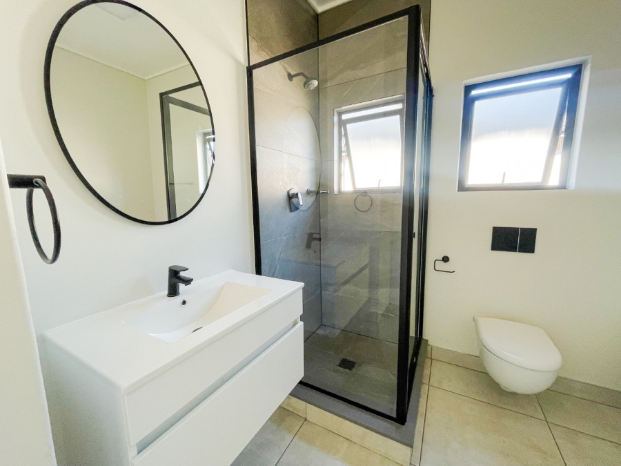 To Let 2 Bedroom Property for Rent in The Polofields Gauteng