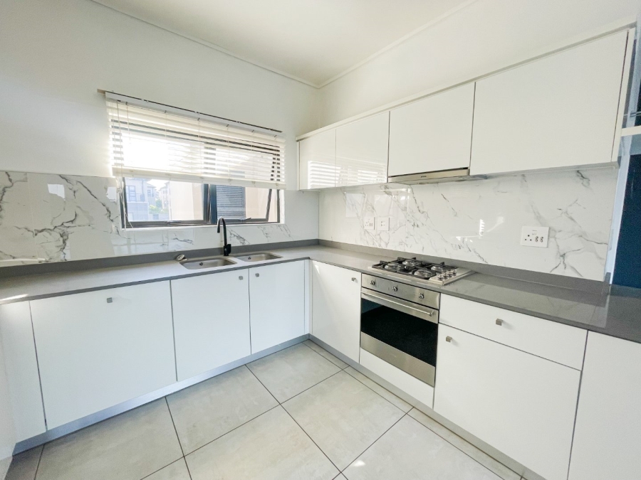 To Let 2 Bedroom Property for Rent in The Polofields Gauteng