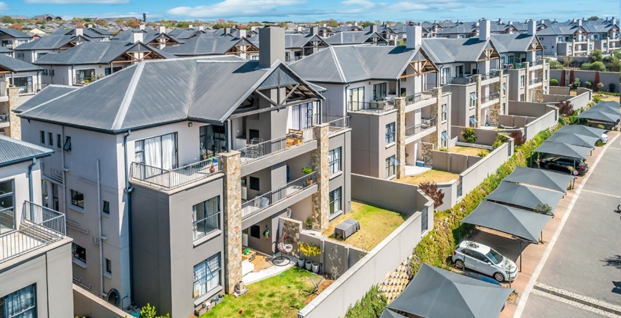 To Let 2 Bedroom Property for Rent in The Polofields Gauteng