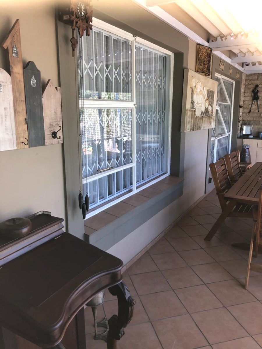 3 Bedroom Property for Sale in Vanderbijlpark SE 2 Gauteng