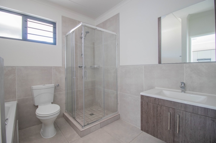 1 Bedroom Property for Sale in Lilianton Gauteng