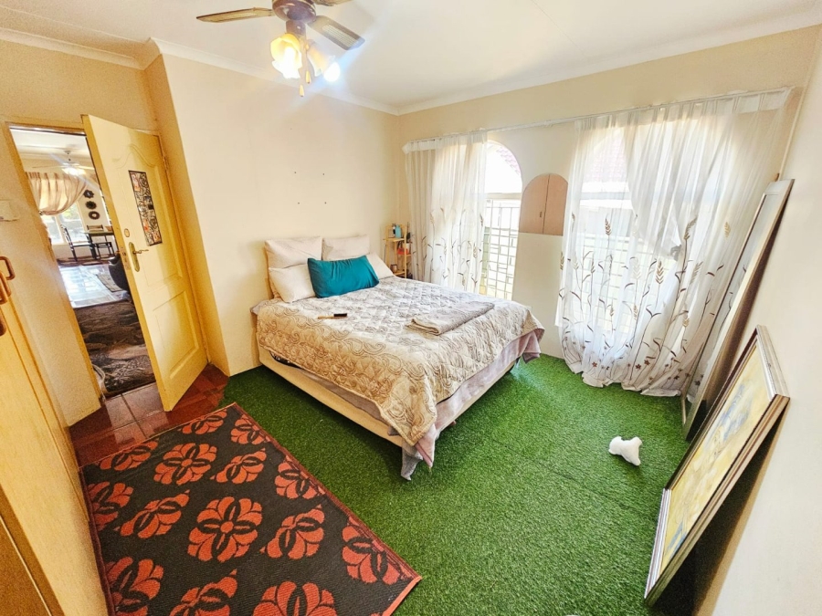 To Let 3 Bedroom Property for Rent in Heuweloord Gauteng