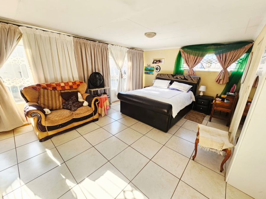 To Let 2 Bedroom Property for Rent in Heuweloord Gauteng