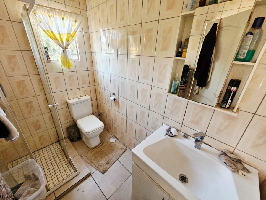 To Let 2 Bedroom Property for Rent in Heuweloord Gauteng