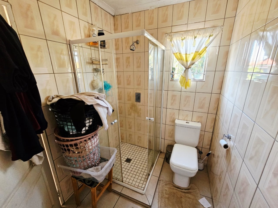 To Let 2 Bedroom Property for Rent in Heuweloord Gauteng