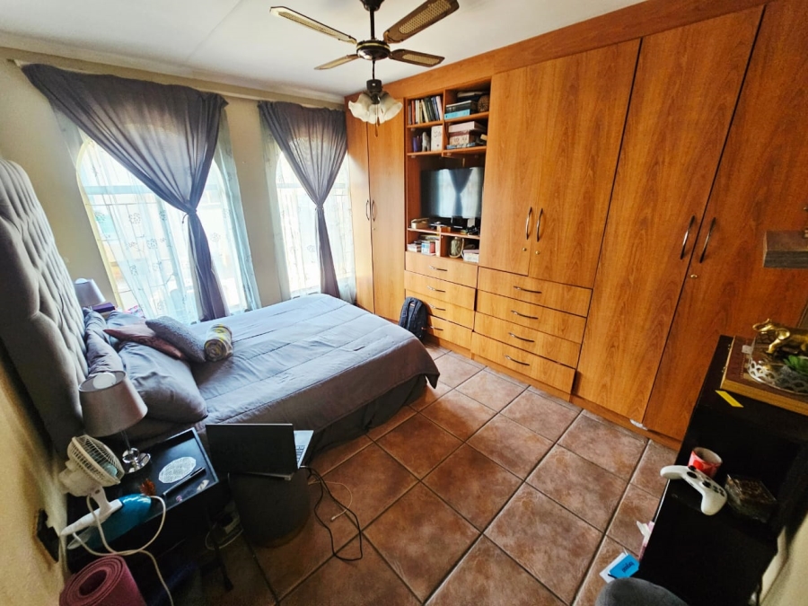 To Let 4 Bedroom Property for Rent in Heuweloord Gauteng