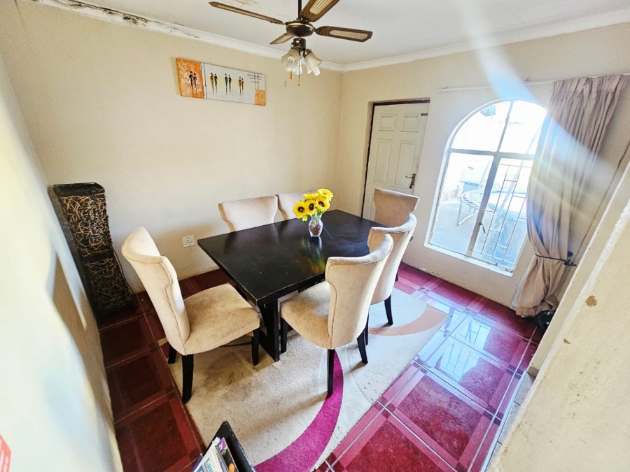 To Let 4 Bedroom Property for Rent in Heuweloord Gauteng