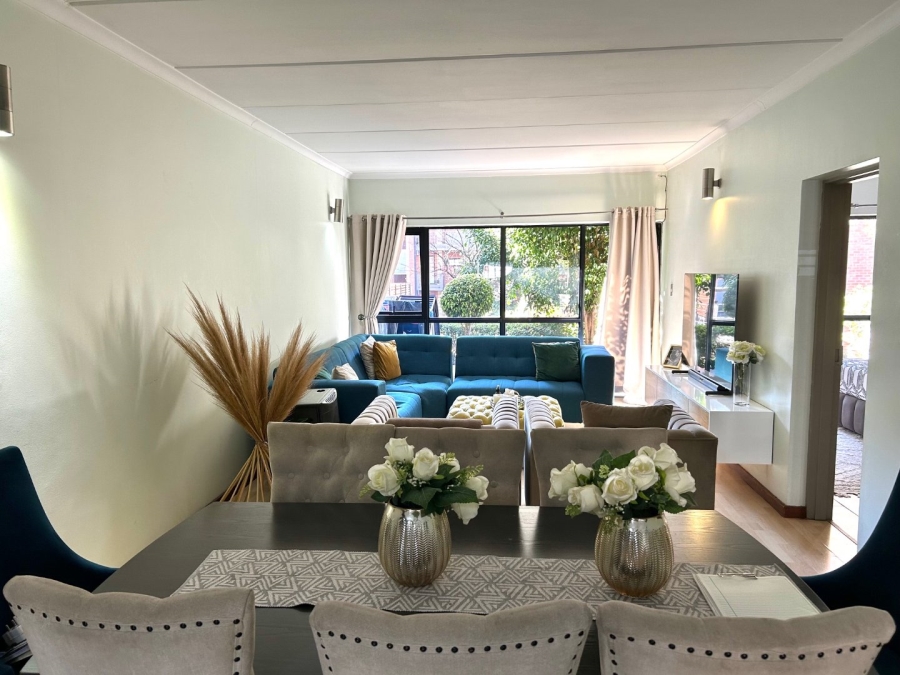 2 Bedroom Property for Sale in Atholl Gardens Gauteng