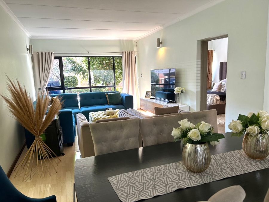 2 Bedroom Property for Sale in Atholl Gardens Gauteng