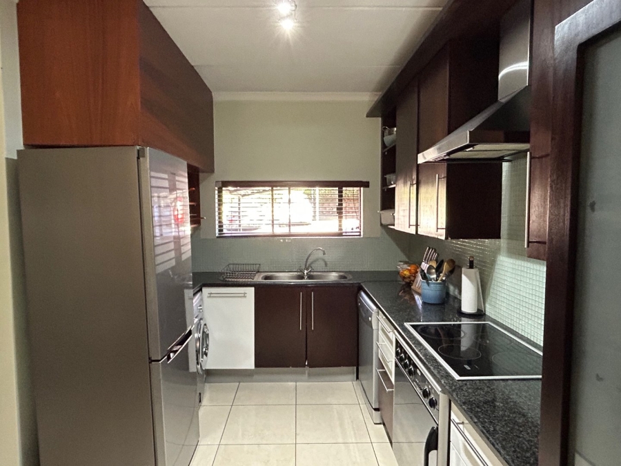 2 Bedroom Property for Sale in Atholl Gardens Gauteng