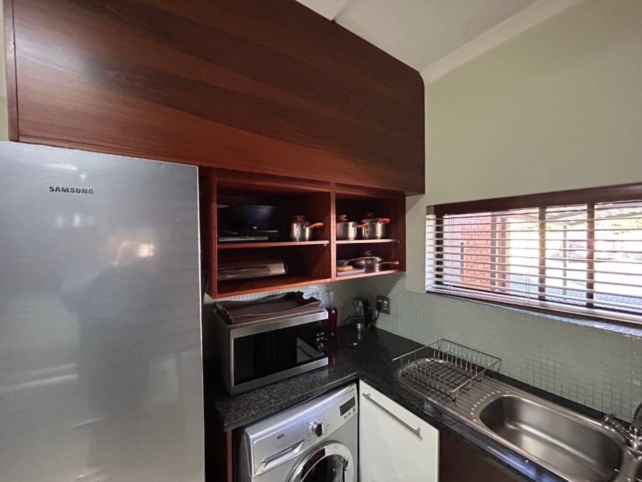 2 Bedroom Property for Sale in Atholl Gardens Gauteng