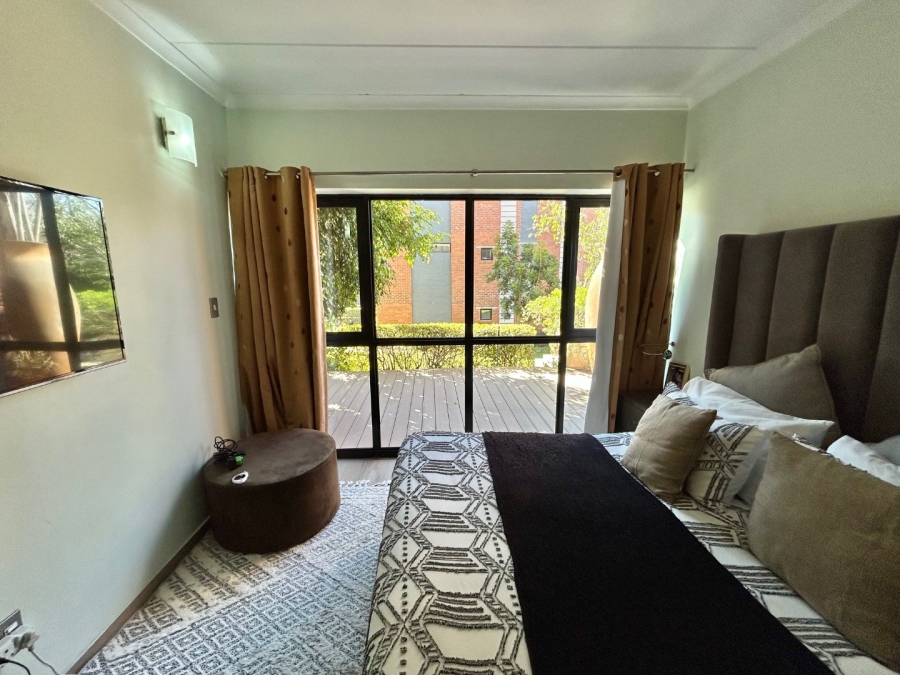 2 Bedroom Property for Sale in Atholl Gardens Gauteng