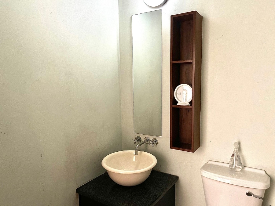 2 Bedroom Property for Sale in Atholl Gardens Gauteng