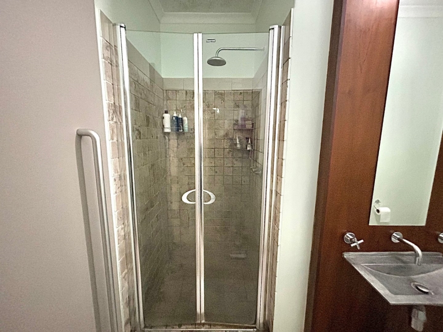 2 Bedroom Property for Sale in Atholl Gardens Gauteng