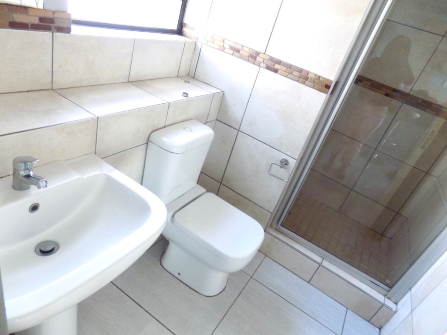 1 Bedroom Property for Sale in Sunninghill Gauteng