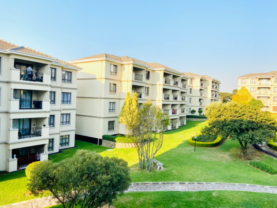 2 Bedroom Property for Sale in Noordwyk Gauteng