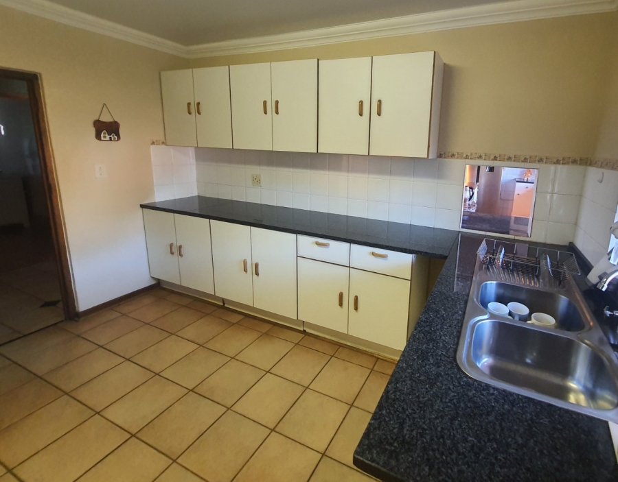 3 Bedroom Property for Sale in Vissershoek AH Gauteng