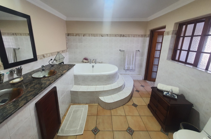 3 Bedroom Property for Sale in Vissershoek AH Gauteng