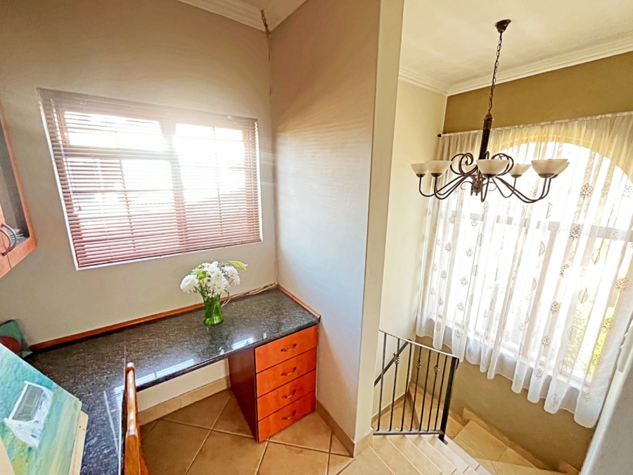3 Bedroom Property for Sale in Amberfield Gauteng