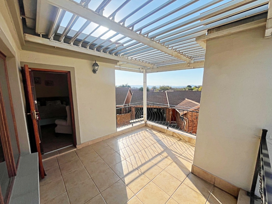 3 Bedroom Property for Sale in Amberfield Gauteng