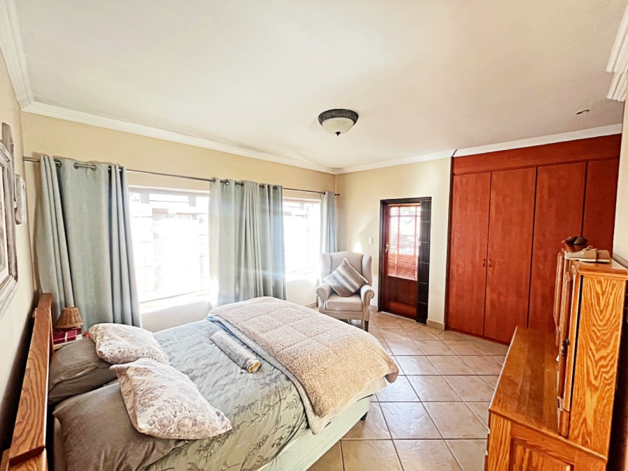 3 Bedroom Property for Sale in Amberfield Gauteng