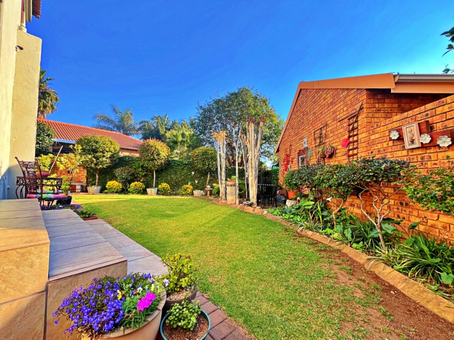 3 Bedroom Property for Sale in Amberfield Gauteng