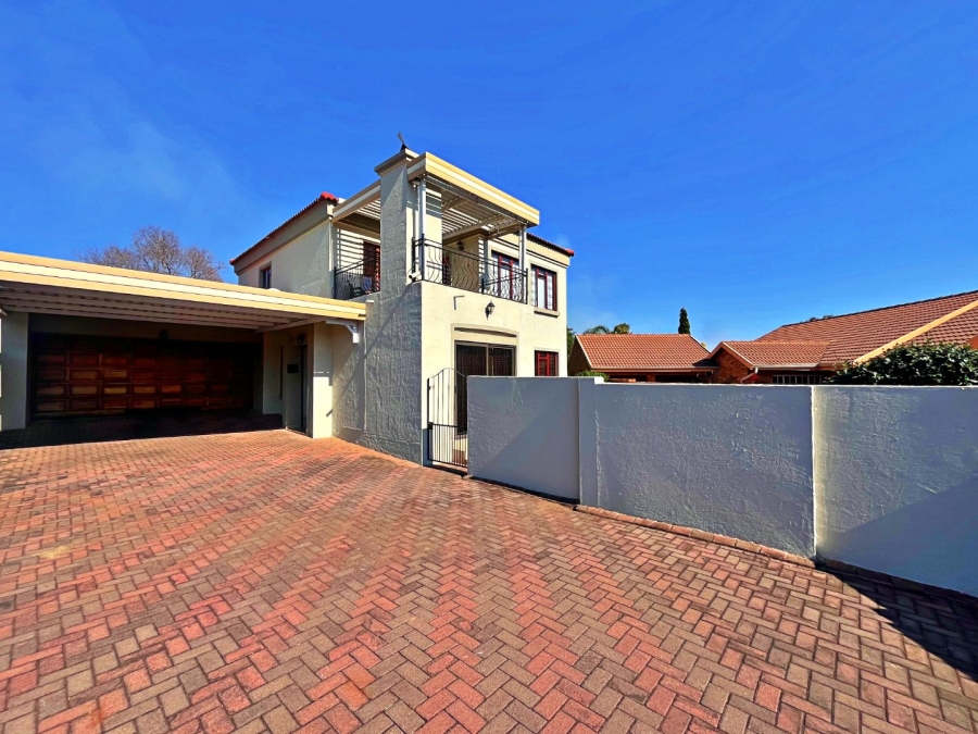 3 Bedroom Property for Sale in Amberfield Gauteng