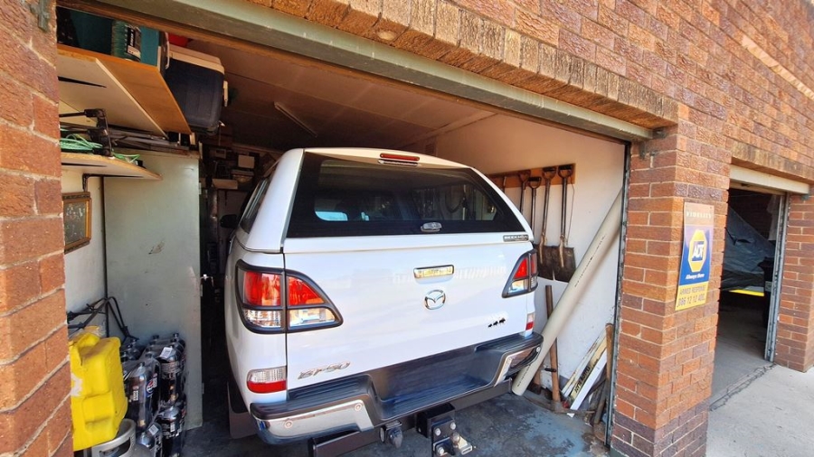 3 Bedroom Property for Sale in Barvallen Gauteng