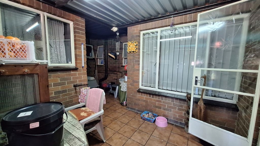 3 Bedroom Property for Sale in Barvallen Gauteng