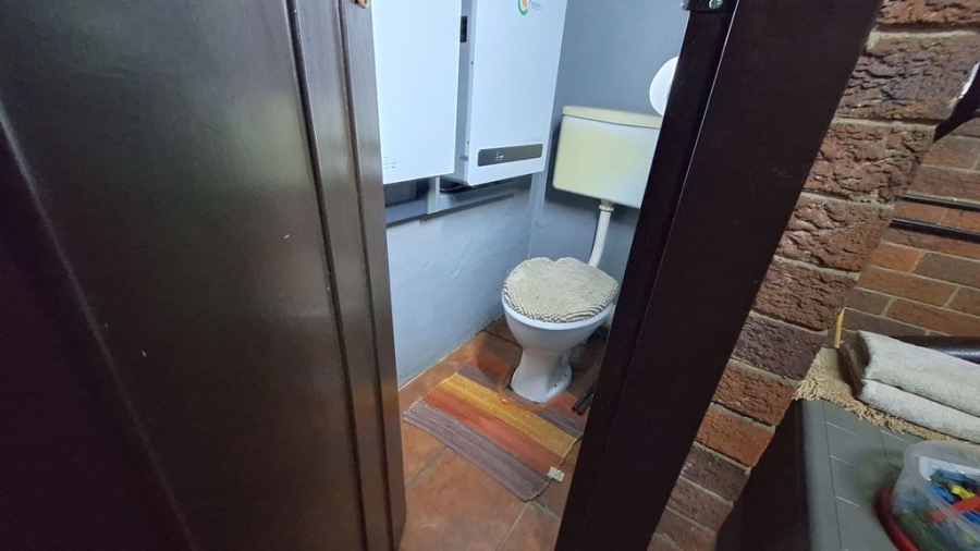 3 Bedroom Property for Sale in Barvallen Gauteng