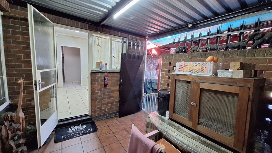 3 Bedroom Property for Sale in Barvallen Gauteng