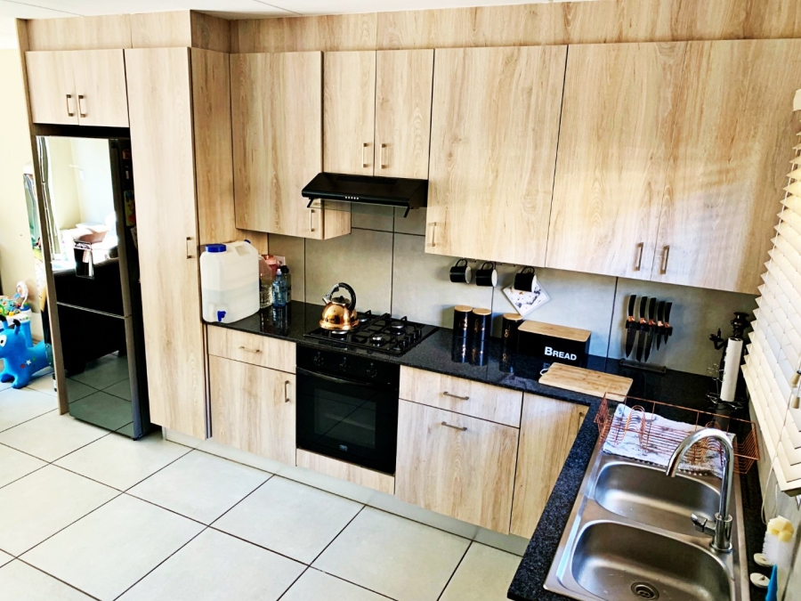3 Bedroom Property for Sale in Brentwood Park AH Gauteng