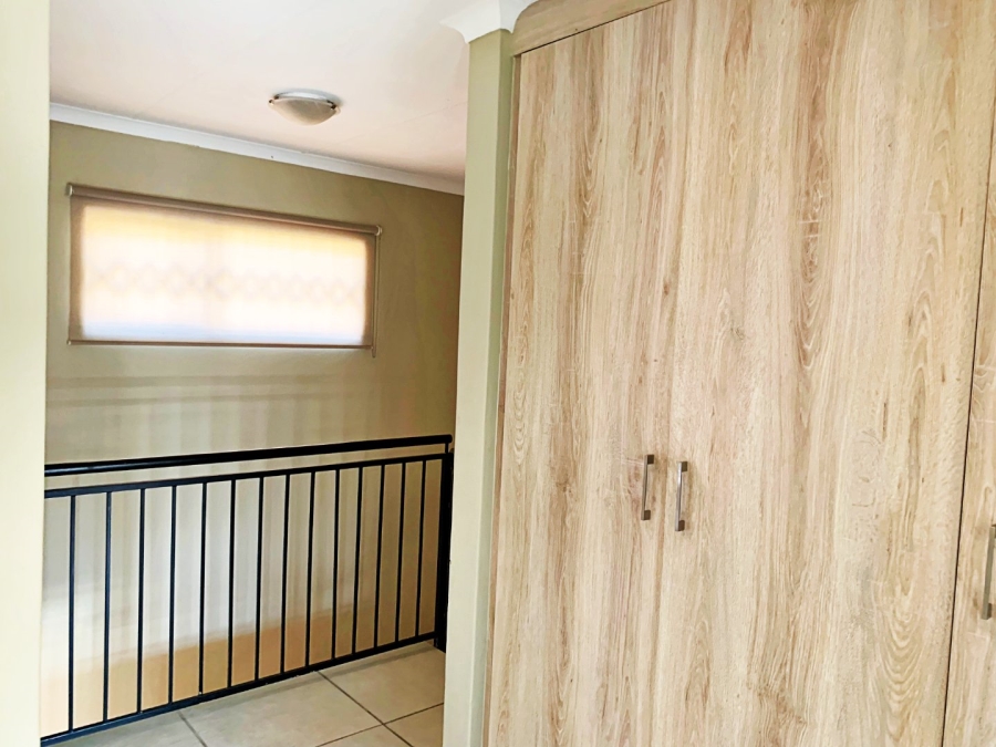 3 Bedroom Property for Sale in Brentwood Park AH Gauteng