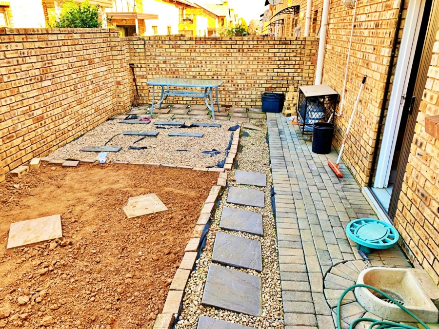3 Bedroom Property for Sale in Brentwood Park AH Gauteng