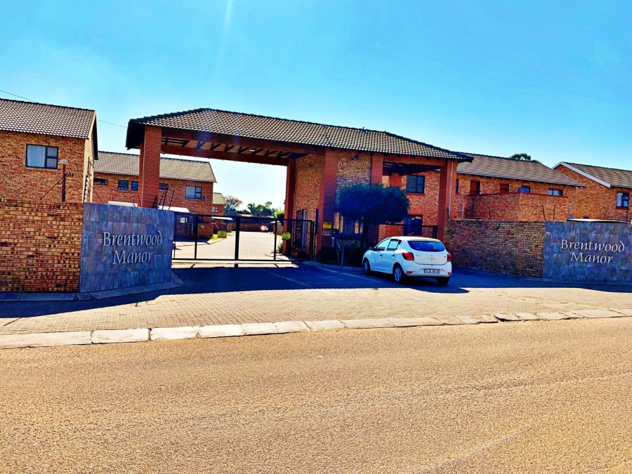 3 Bedroom Property for Sale in Brentwood Park AH Gauteng