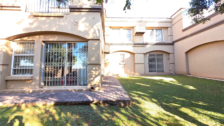 To Let 3 Bedroom Property for Rent in Eldoglen Gauteng