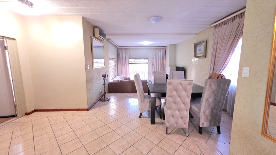 To Let 3 Bedroom Property for Rent in Eldoglen Gauteng