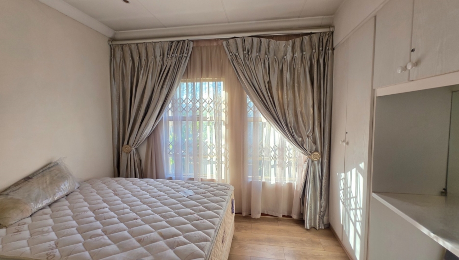 To Let 3 Bedroom Property for Rent in Eldoglen Gauteng