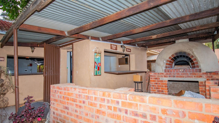 Commercial Property for Sale in Zandfontein AH Gauteng