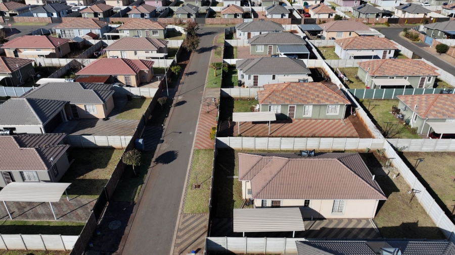 3 Bedroom Property for Sale in Sky City Gauteng