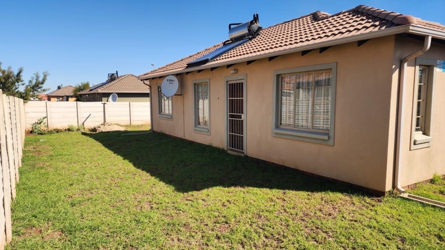 3 Bedroom Property for Sale in Sky City Gauteng